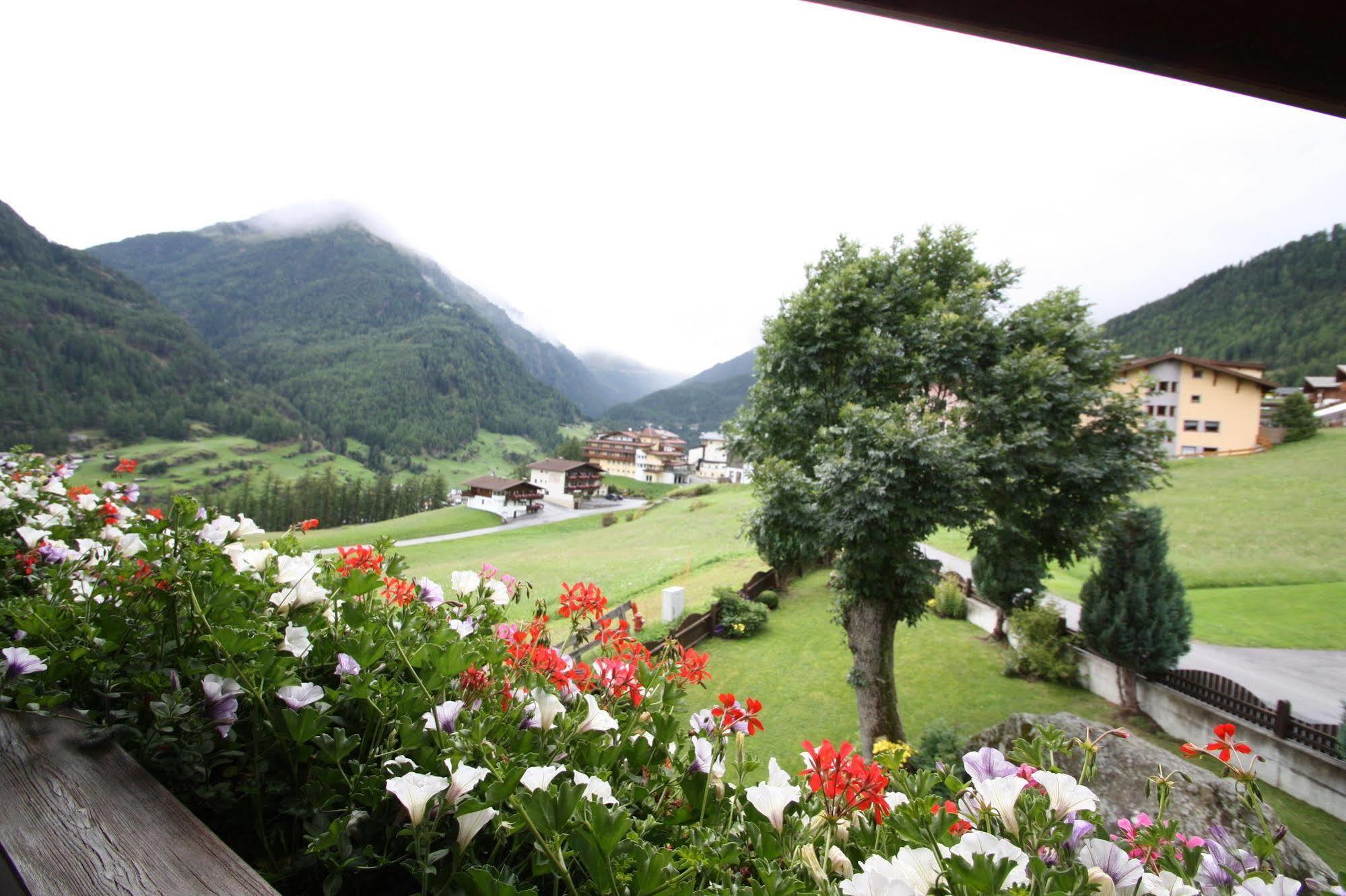 Haus Sonnenhang Sölden Esterno foto